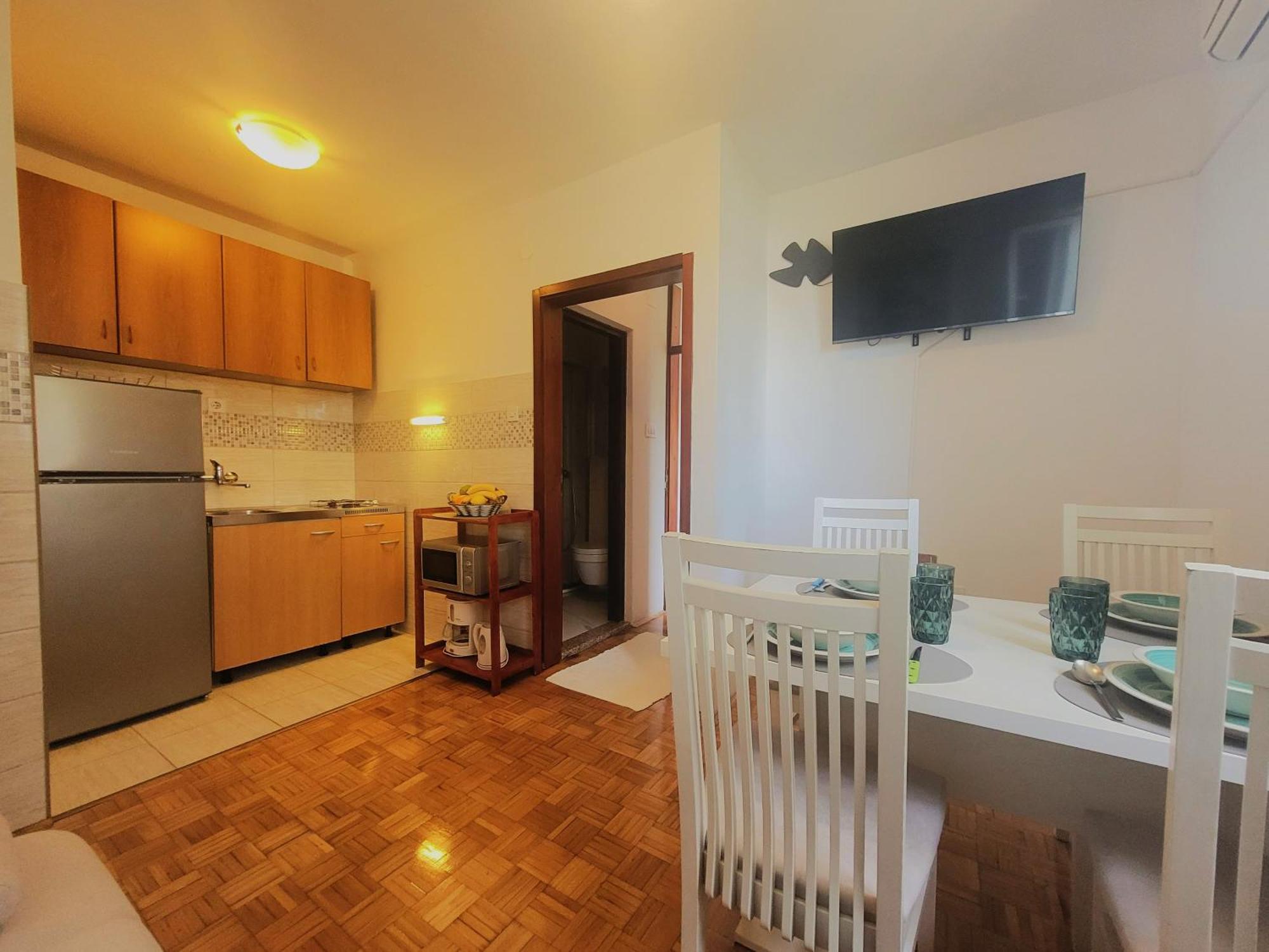 Apartments Blazevic Омишаль Экстерьер фото