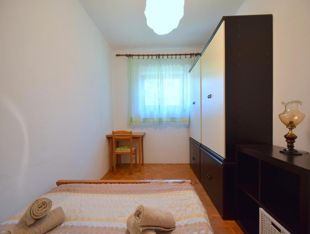 Apartments Blazevic Омишаль Экстерьер фото