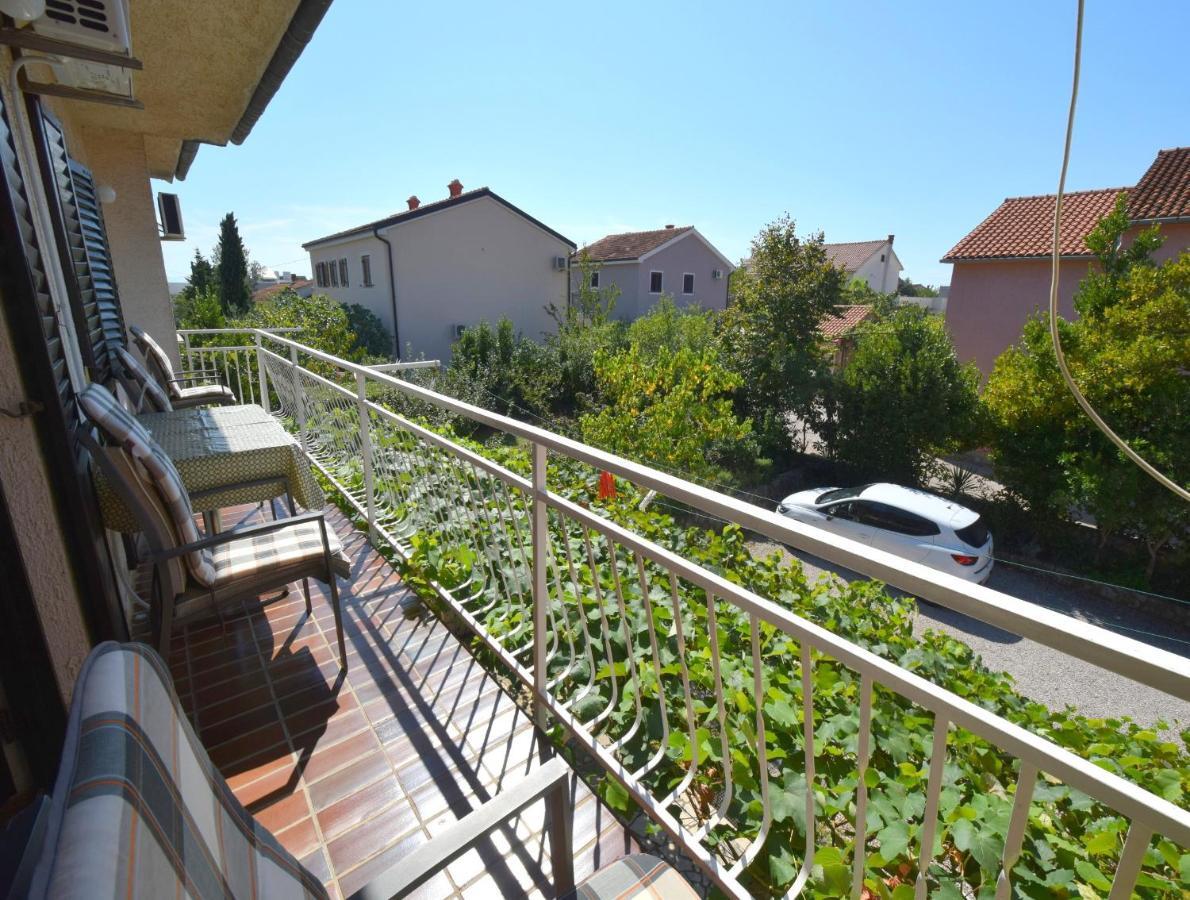 Apartments Blazevic Омишаль Экстерьер фото